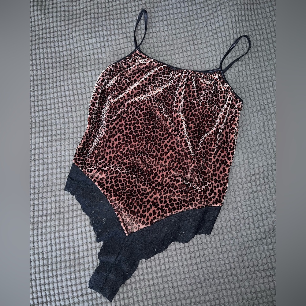 VICTORIA SECRET | Leopard print body suit | S